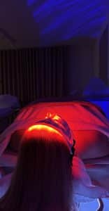 Ontdek onze Asian Head Spa, waar we u verwelkomen op een reis naar harmonie en balans, waarbij we speciale aandacht besteden aan de gezondheid van uw haar en hoofdhuid. Livaro’s Asian HeadSpa, uw ultieme bestemming voor een authentieke Head Spa ervaring.